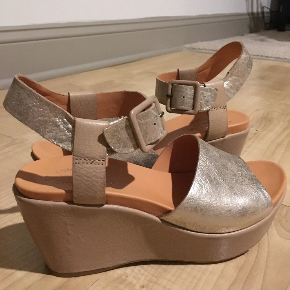 Kork-Ease soft gold color size 8